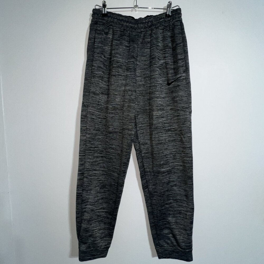 Nike Dri-FIT Gray Black Spotlight Taper Sweatpant Jogger Men's Medium AT3253 032
